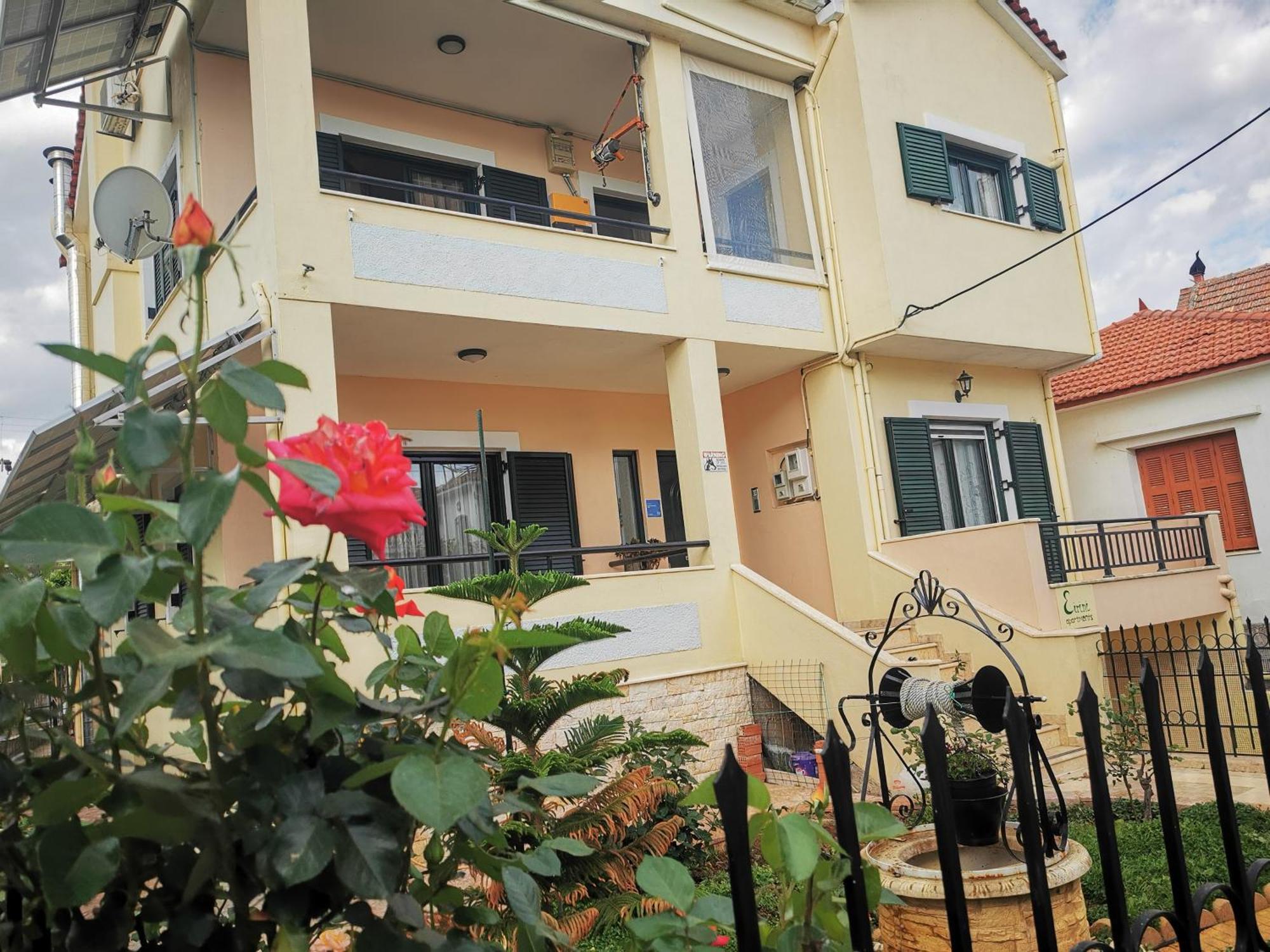 Studio Apartments Eirini Pyrgi Thermis ภายนอก รูปภาพ